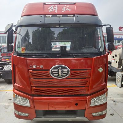 510HP FAW Jiefang J6p Αέριο 6X4 και 6X2 Τροχαία Μεταφορών Συμμετέχοντα 7.40m*2.55m*3.76m