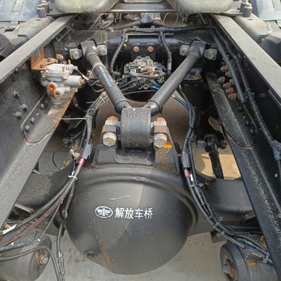 CA4250P66M25T1E6 Απελευθέρωση J6p Τρακτικό φορτηγό μεταφοράς 6 * 4/4 * 2/6 * 2 Χρησιμοποιημένο ελκυστήρα