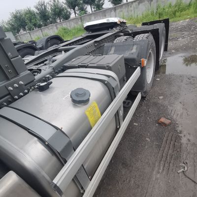 Ανθεκτικό Sinotruk Sitrak Τρακτικό φορτηγό για ρυμούλκηση ημιπροωθητήρα ισχυρό ZZ4257N3247E1H