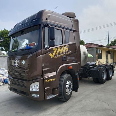 6×4 τροχός οδήγησης Sinotruk Τάξι Απελευθέρωση Αεριοκίνητο Τρακτέρ Τρακτέρ Τροχόφορο 530HP Ιδιότητα