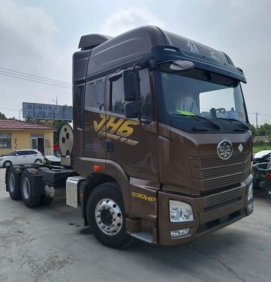 Μεταφορέα 4*2 630HP με ελκυστήρα αερίου με πλαίσιο Sinotruk και χωρητικότητα κινητήρα &gt; 8L
