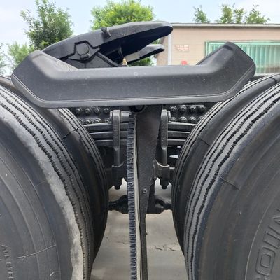 Μεταφορέα 4*2 630HP με ελκυστήρα αερίου με πλαίσιο Sinotruk και χωρητικότητα κινητήρα &gt; 8L