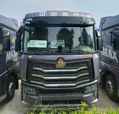 Προσαρμοσμένο φορτηγό έλξης Haowo LNG 6 * 4/4 * 2/6 * 2 580HP έως 700HP Φορτηγό μεταφοράς