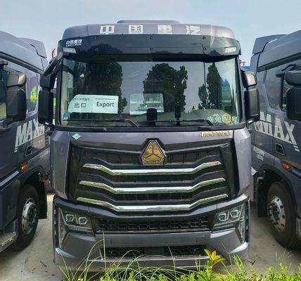Προσαρμογή 2024 Light HOWO LNG Gas Traction Truck 6 * 4/4 * 2/6 * 2 480HP έως 700HP