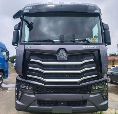 2024 HOWO Max LNG540HP Τρακτέρ με αυτόματο κιβώτιο μεταφοράς με σχεδιασμό ελαστικών χωρίς σωλήνες