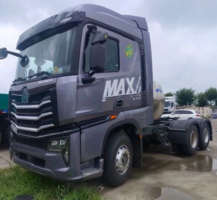 540HP Εθνικό βαρύ φορτηγό HOWO 6X4 / 4X2 10/8 τροχική έλξη Μεταφορικό φορτηγό κεφαλή