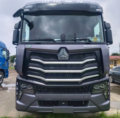 Εθνικό βαρύ φορτηγό Max HOWO LNG Carbon Steel Cargo Box Προηγμένο υδραυλικό τιμόνι