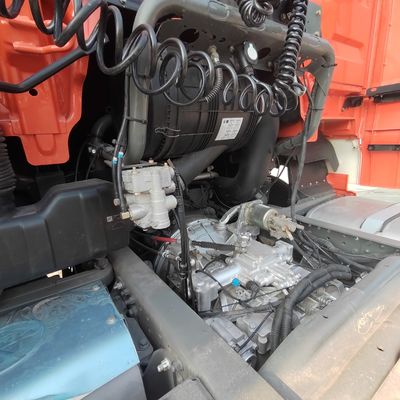 Σίτρακ Χρησιμοποιούμενο HOWO βαρύ φορτηγό 6X4 Τρακτέρ-Τρακτέρ Σασί Σινότρουκ Σασί