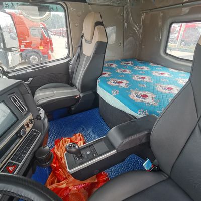 Ασημένια εξαρτήματα κινητήρα για το HOWO 6X4 230.00cm * 110.00cm * 130.00cm Top