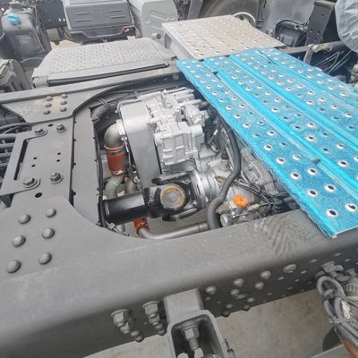 420HP Diesel Beiben ελκυστήρας φορτηγό με βοήθεια ισχύος και υδραυλικό σύστημα διεύθυνσης